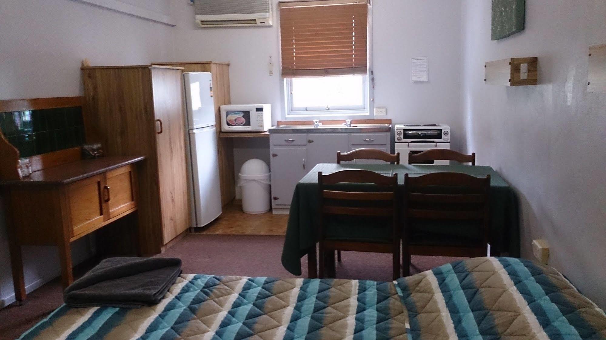 Granite Belt Motel Stanthorpe Extérieur photo