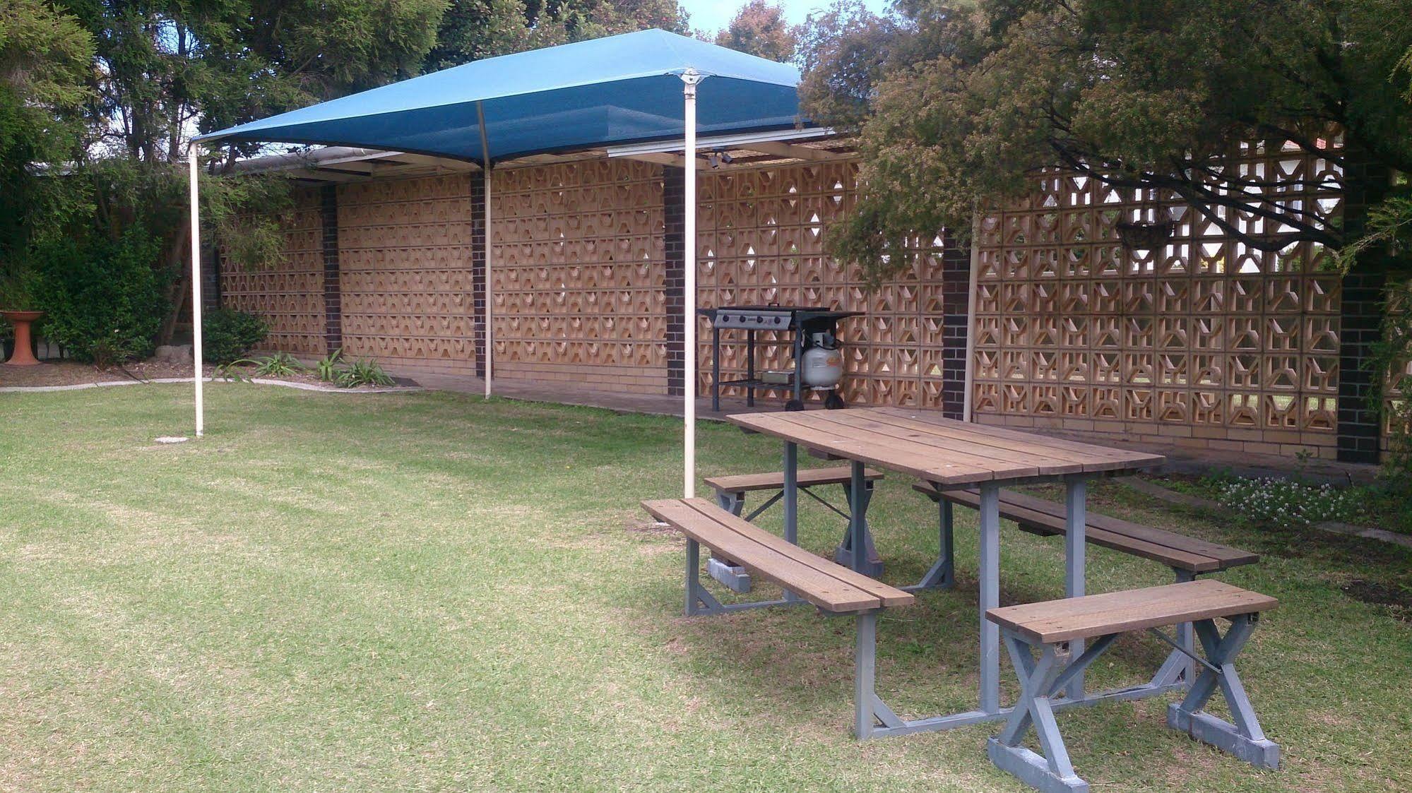 Granite Belt Motel Stanthorpe Extérieur photo